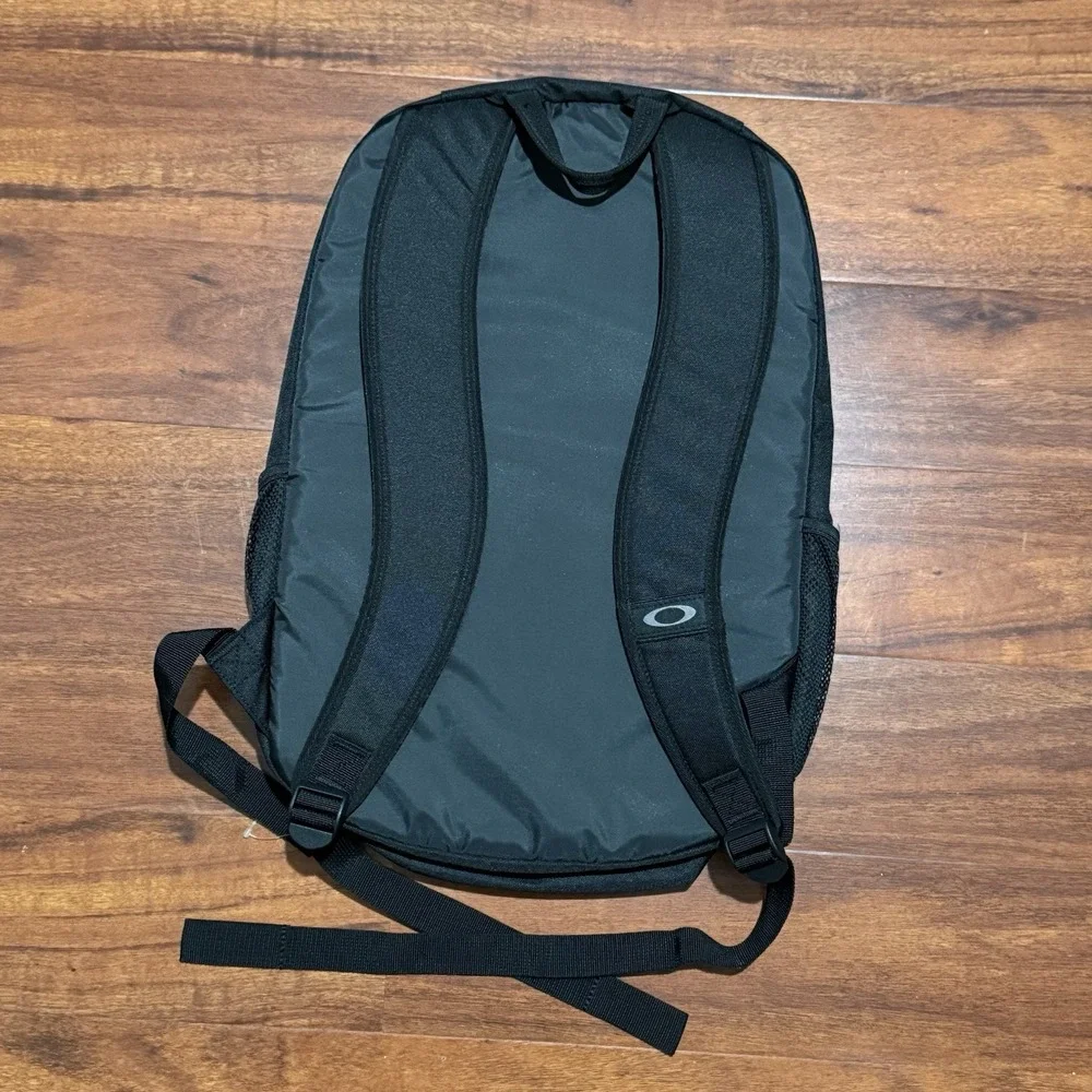Oakley backpack black